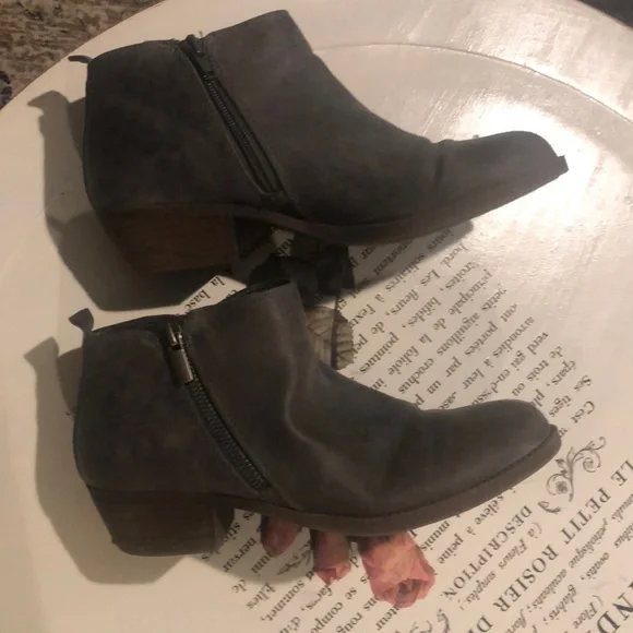 Booties - Picture 4 of 5